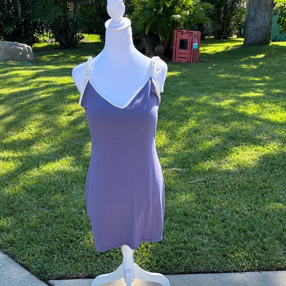 Forever 21 Lavender Top with White Trim - Picture 1 of 3